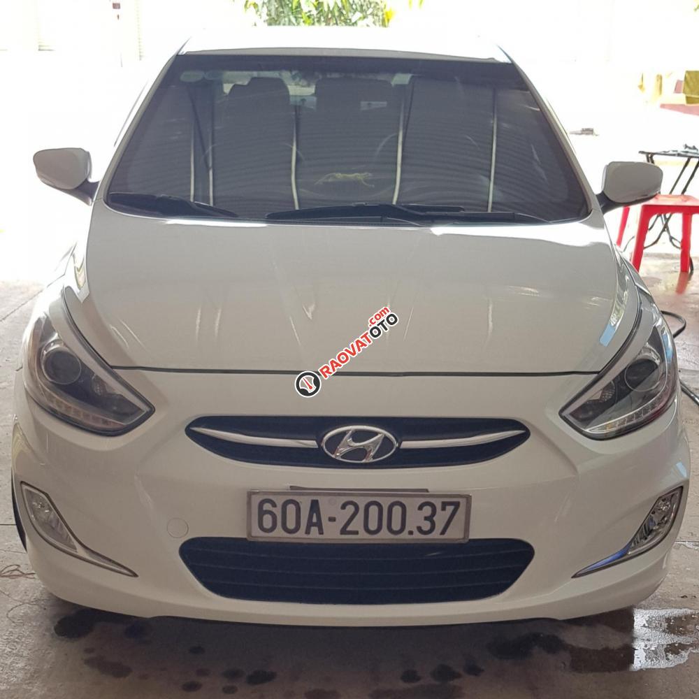 Bán Hyundai Accent 1.4 MT số sàn, đăng ký 2015, màu trắng xe nhập, 415 triệu-1