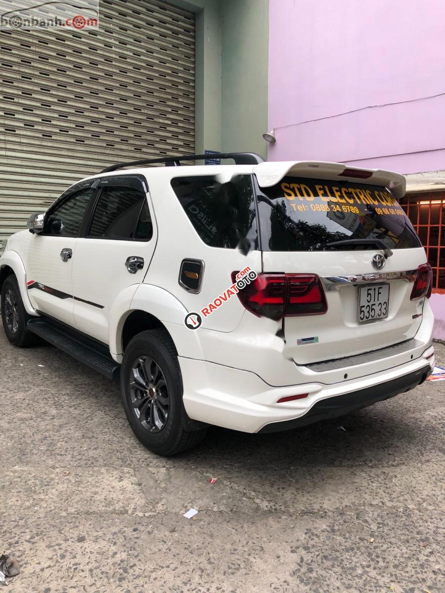 Cần bán gấp Toyota Fortuner TRD Sportivo 4x2 AT 2015, màu trắng -2