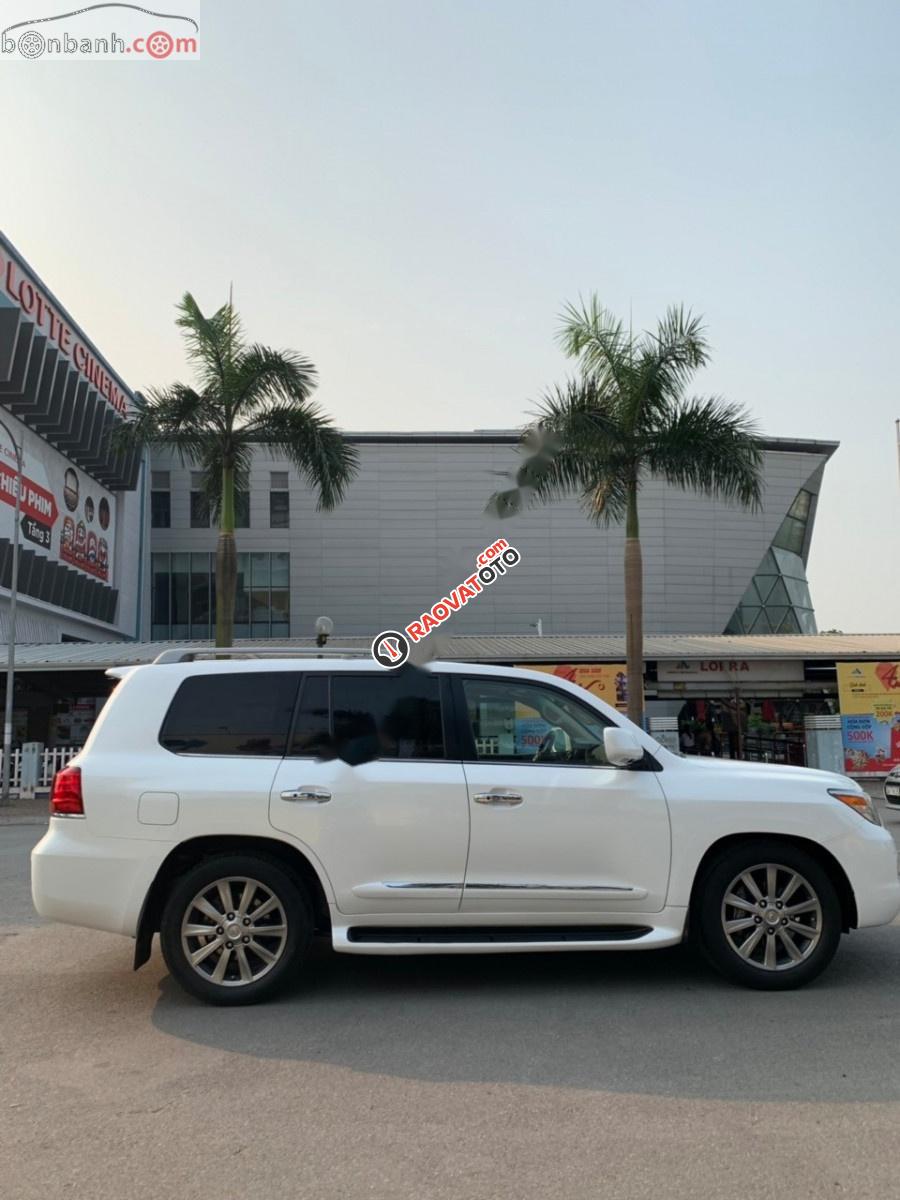 Cần bán Lexus LX 570 năm 2011, màu trắng, nhập khẩu chính chủ-1