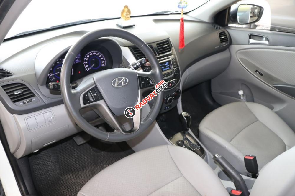 Cần bán Hyundai Accent Blue 1.4AT đời 2015, màu trắng, nhập khẩu nguyên chiếc, giá tốt-5