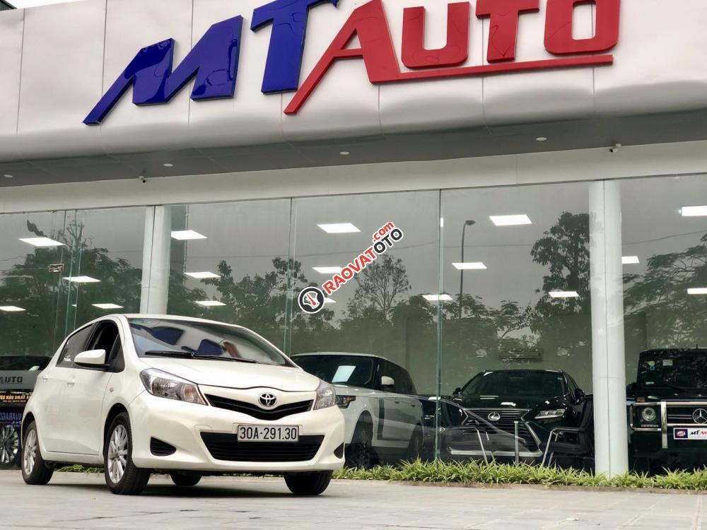 Bán xe Toyota Yaris SE SX 2015, màu trắng, nhập khẩu LH E Hương 0945392568-2