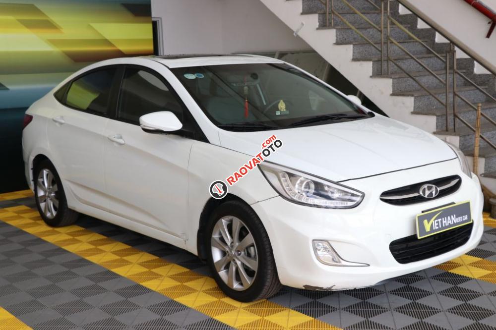 Cần bán Hyundai Accent Blue 1.4AT đời 2015, màu trắng, nhập khẩu nguyên chiếc, giá tốt-9