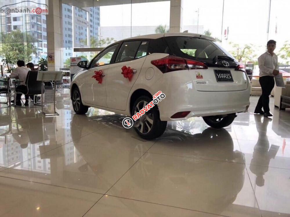 Bán Toyota Yaris 1.5G năm sản xuất 2019, màu trắng, xe nhập-2