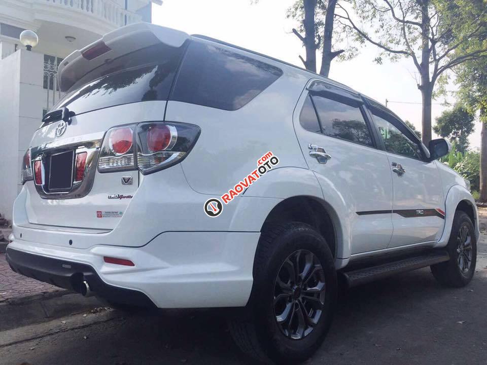 Bán Toyota Fortuner Sportivo 2014 tự động trắng xe zin đẹp lộng lẫy-2