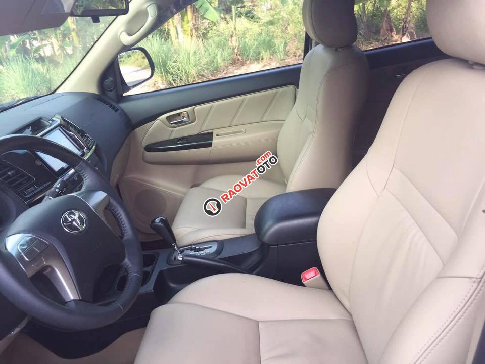 Bán Toyota Fortuner Sportivo 2014 tự động trắng xe zin đẹp lộng lẫy-6