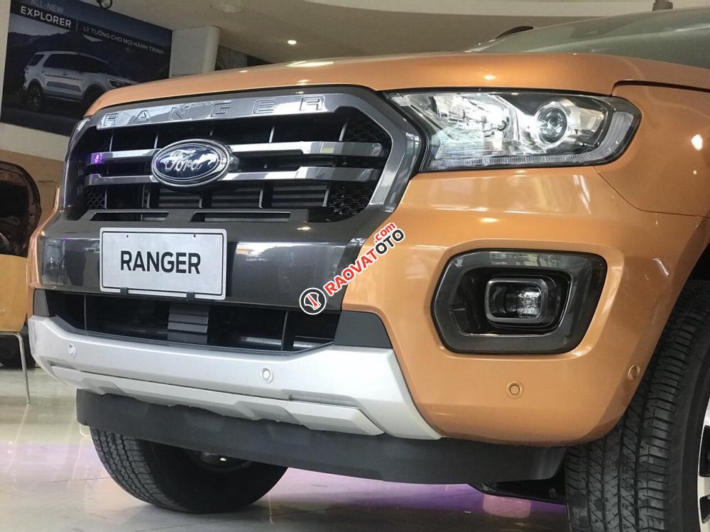 Sốc! Ford Ranger Wildtrak Biturbo đời 2019, màu cam, nhập khẩu, giảm giá sốc tặng kèm phụ kiện LH 0978212288-3