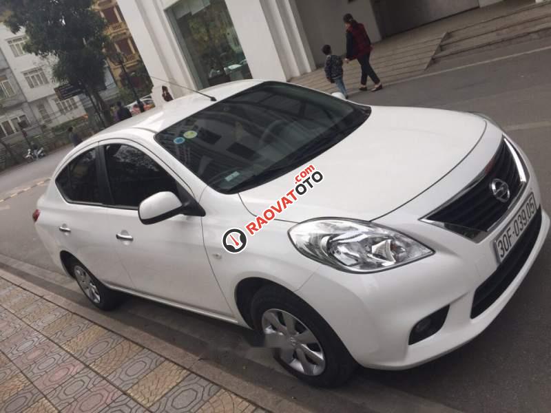 Bán xe Nissan Sunny sản xuất 2017, màu trắng, xe nhập, xe đẹp không tì vết-2