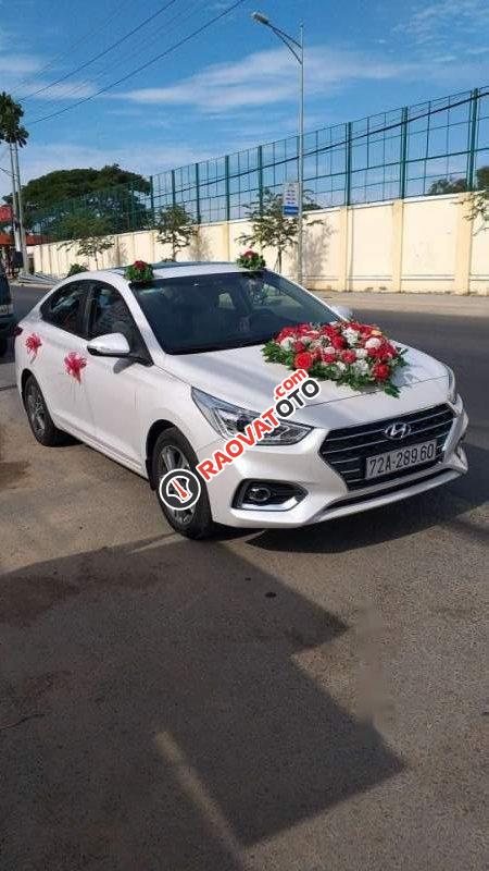 Cần bán Hyundai Accent 2018, màu trắng, nhập khẩu nguyên chiếc chính chủ-3