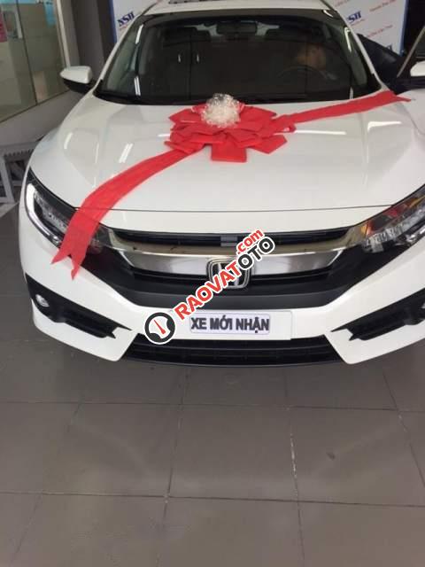 Cần bán Honda Civic 1.5L 2018, màu trắng, xe còn mới 99,99%-0