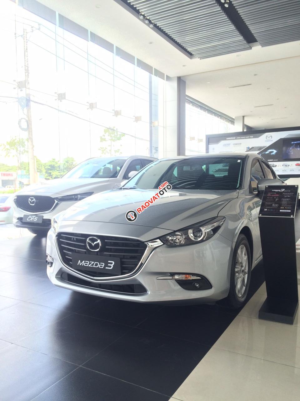 Bán Mazda 3 xe gia đình, giảm thêm 25 triệu, 169 triệu lấy xe lăn bánh, lãi suất ưu đãi, LH Nhung 0907148849-4
