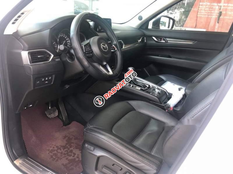 Cần bán Mazda CX 5 đời 2018, màu trắng chính chủ, giá tốt-0