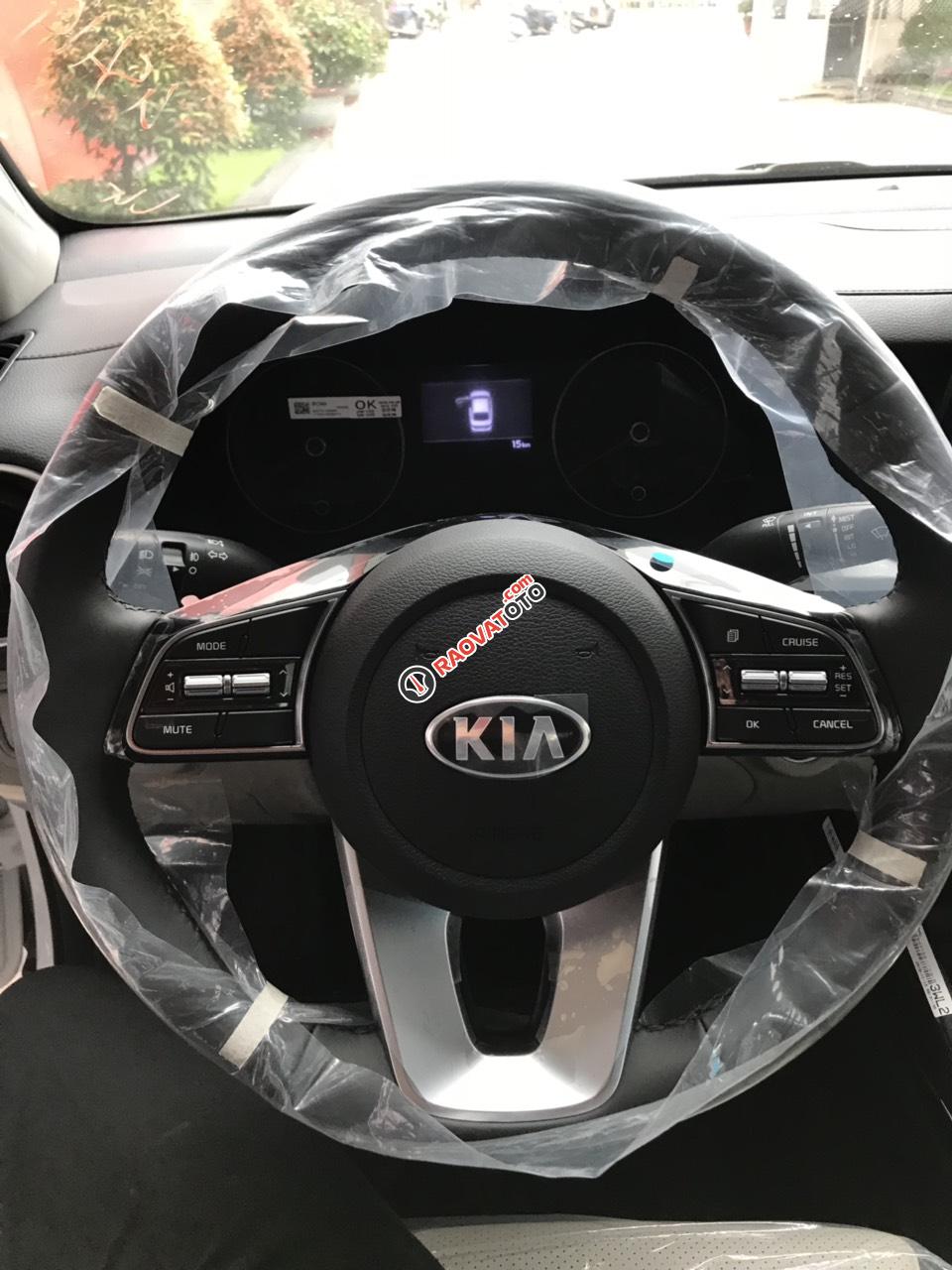 Cần bán Kia Cerato Deluxe sản xuất 2019, màu trắng giá cạnh tranh-4