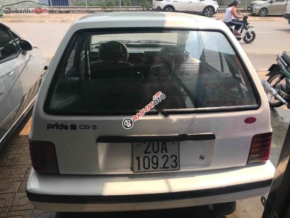 Cần bán Kia CD5 tư nhân Sx 2002, số tay, máy xăng, màu trắng, nội thất màu ghi-2