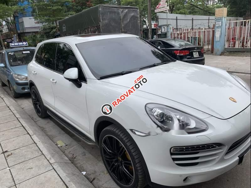 Cần bán lại xe Porsche Cayenne năm sản xuất 2013, màu trắng, nhập khẩu nguyên chiếc chính chủ-1