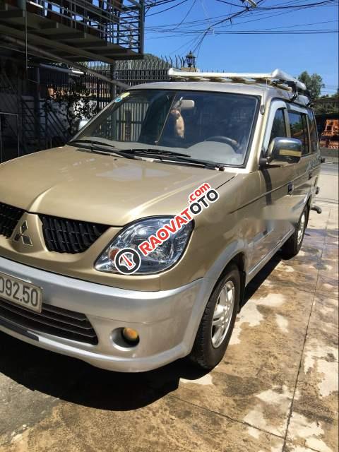 Cần bán gấp Mitsubishi Jolie MPI đời 2004, màu vàng, giá 146tr-0