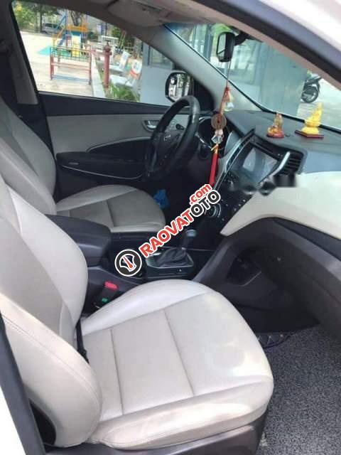 Cần bán gấp Hyundai Santa Fe 2.2AT đời 2017, màu trắng-0