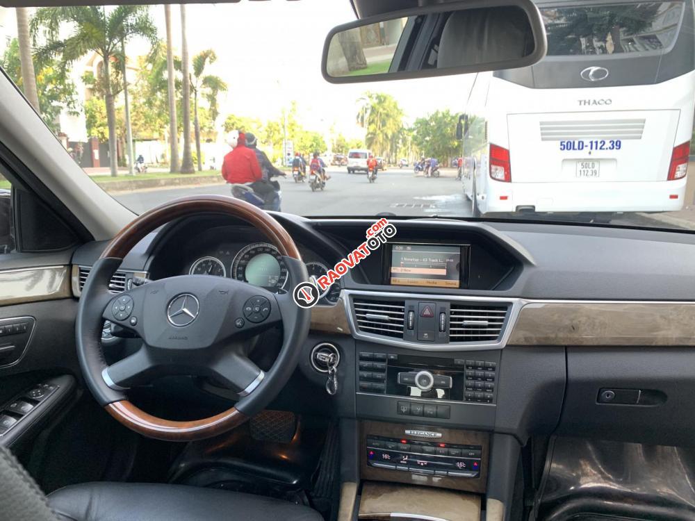 Bán xe Mercedes Benz E300 model 2010, 1 đời chủ 4 số-5