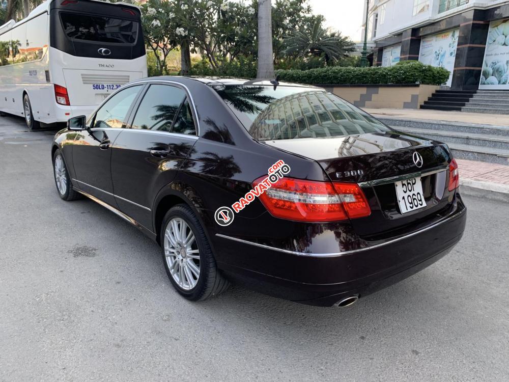 Bán xe Mercedes Benz E300 model 2010, 1 đời chủ 4 số-2