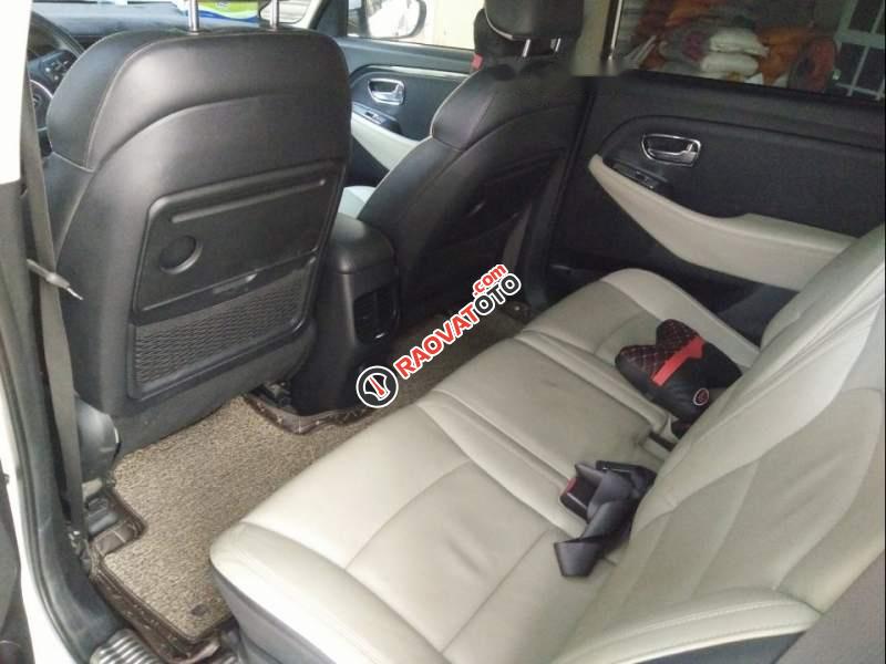 Cần bán Kia Rondo GATH sản xuất năm 2016, màu trắng số tự động, giá 595tr-0