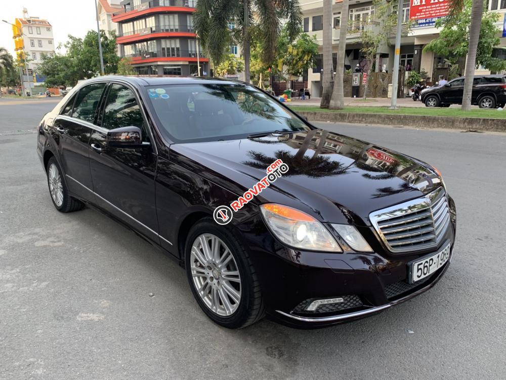 Bán xe Mercedes Benz E300 model 2010, 1 đời chủ 4 số-1
