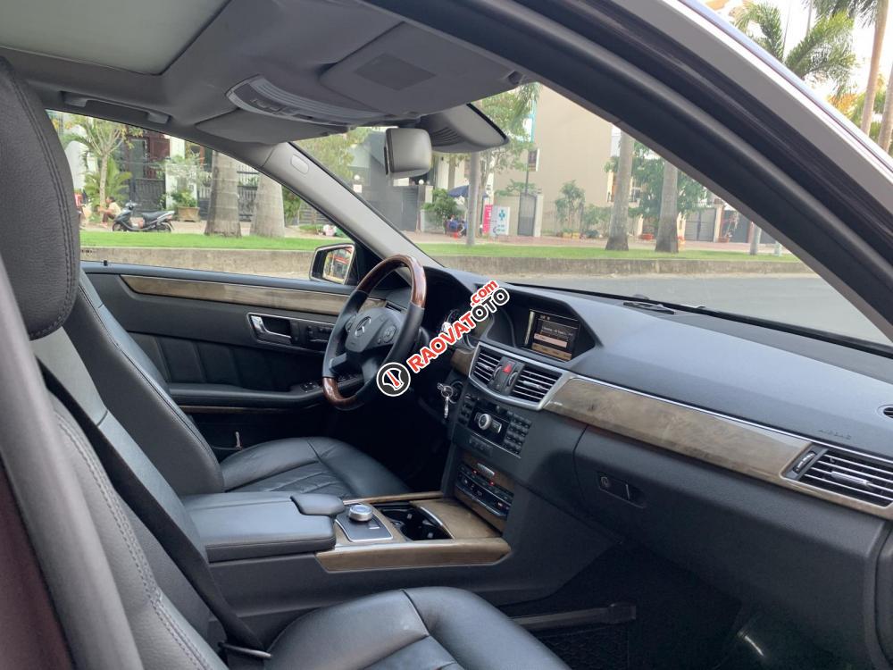 Bán xe Mercedes Benz E300 model 2010, 1 đời chủ 4 số-4