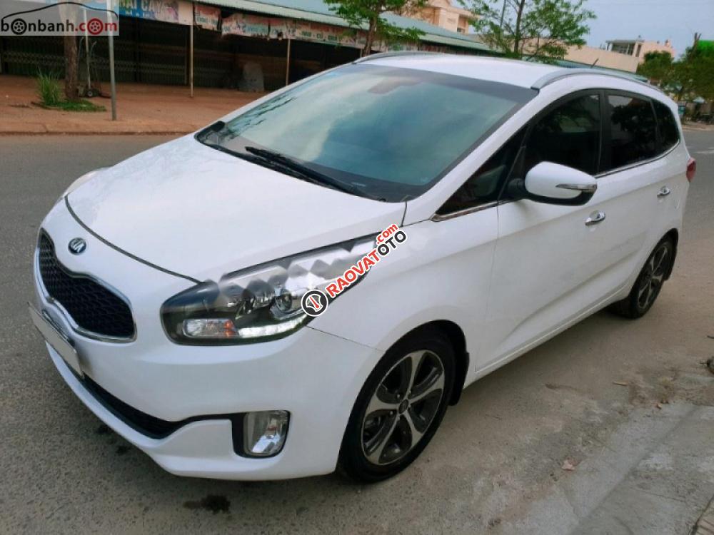 Bán xe Kia Rondo GAT năm sản xuất 2015, màu trắng, giá 525tr-0