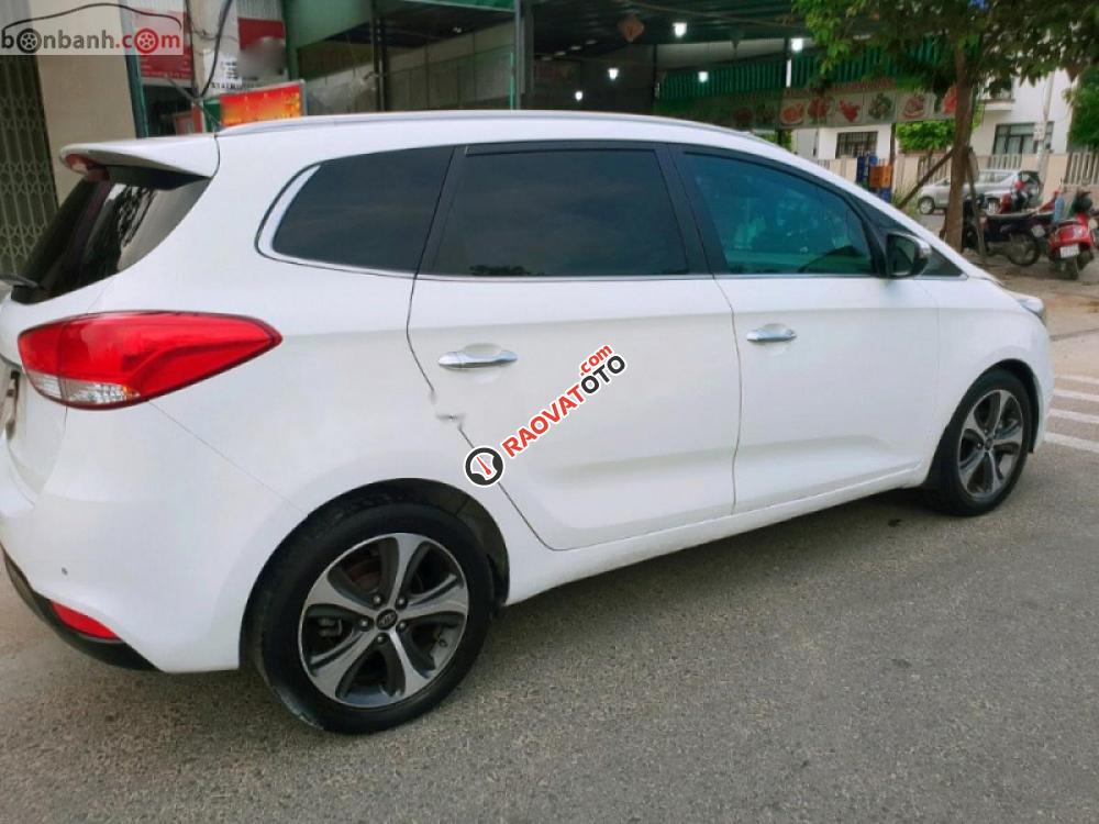 Bán xe Kia Rondo GAT năm sản xuất 2015, màu trắng, giá 525tr-4