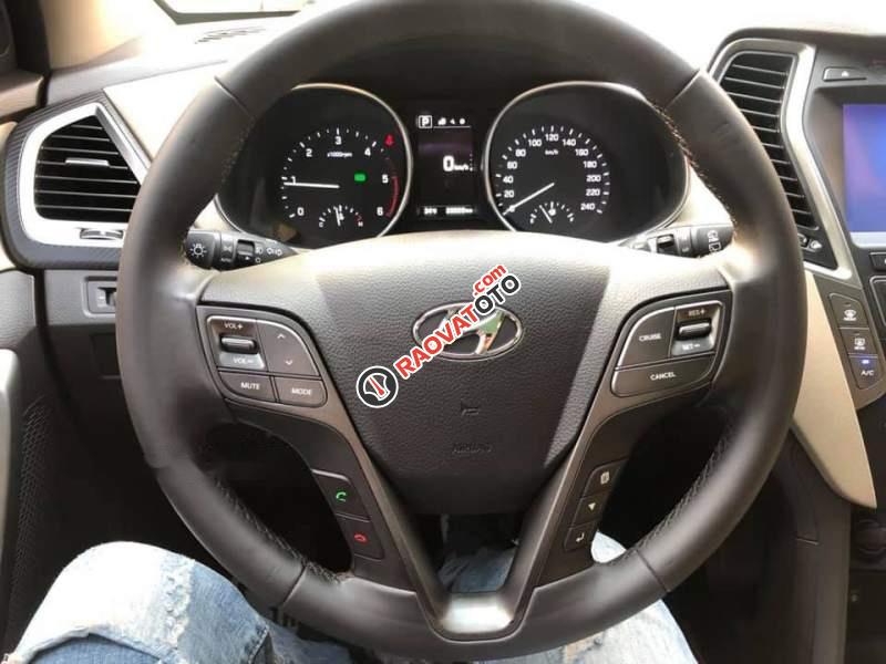 Bán Hyundai Santa Fe 2.2CRDI năm sản xuất 2017, màu trắng-0