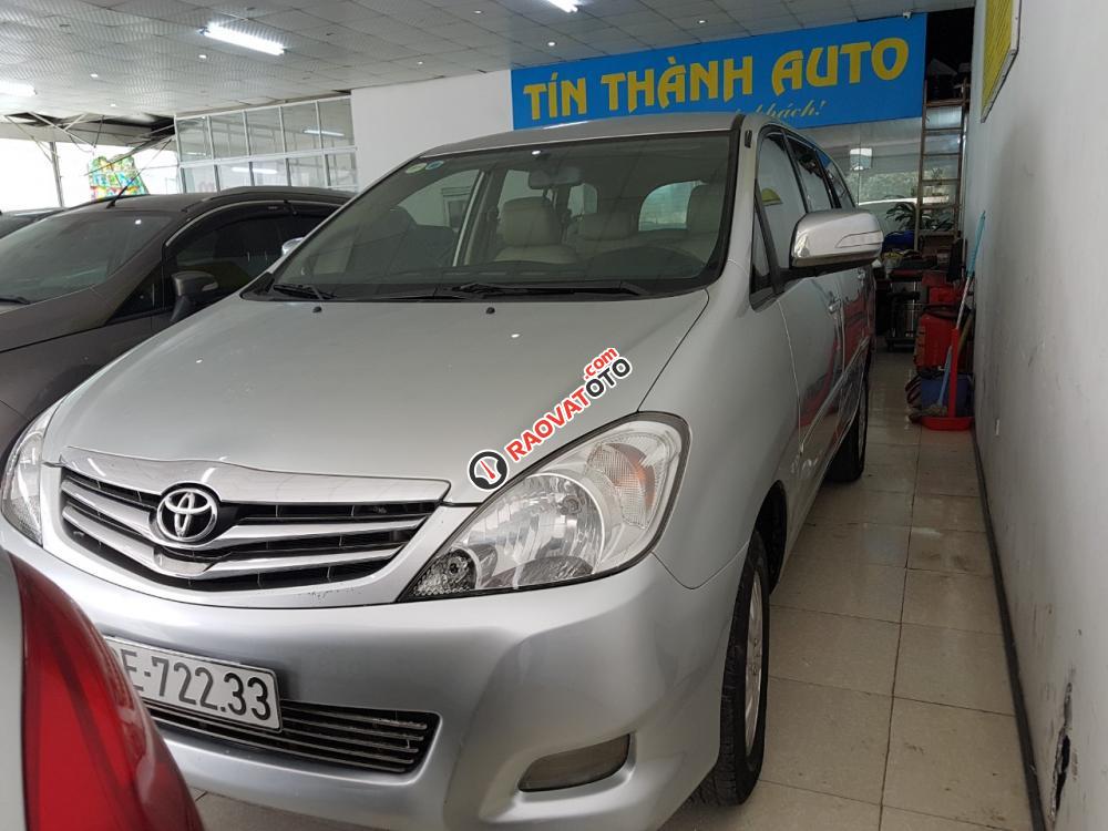 [Tín Thành auto] Bán Toyota Innova số tự động 2.0AT 2010, màu bạc-0