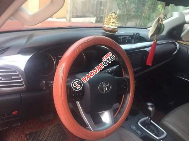 Cần bán Toyota Hilux G 2016, đời 2017, xe đẹp như mới-1