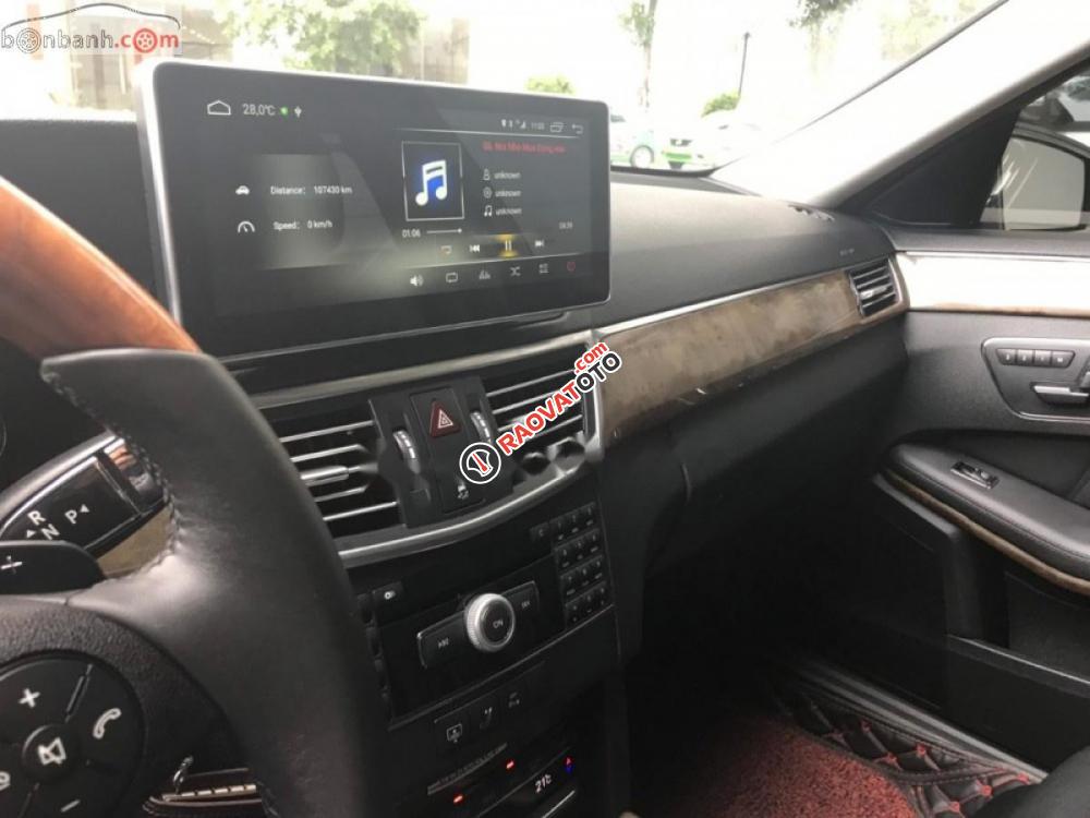 Bán Mercedes E300 đời 2009, màu xám, xe gia đình-0