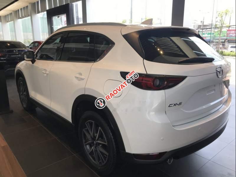 Bán ô tô Mazda CX 5 2.0L sản xuất 2019, màu trắng-1