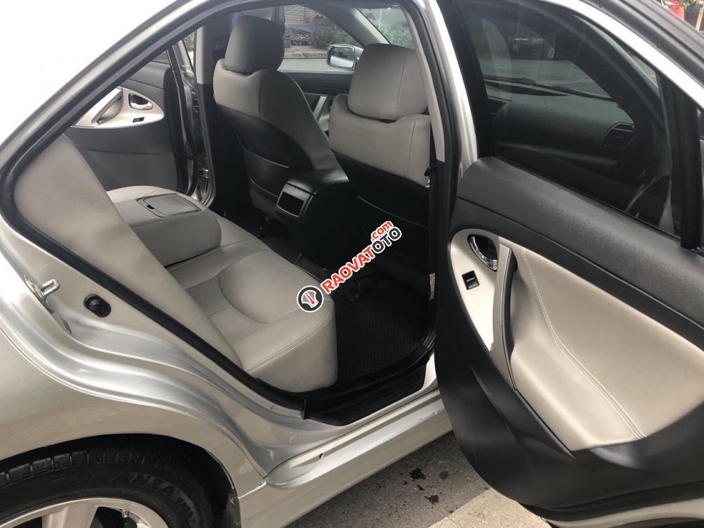 Cần bán xe Toyota Camry SE sản xuất năm 2008, màu bạc, xe nhập Mỹ cực đẹp, giá tốt-7