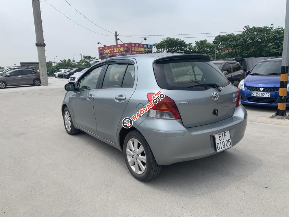 Toyota Yaris 1.3 đời 2010, màu xanh lam, nhập khẩu nguyên chiếc-9
