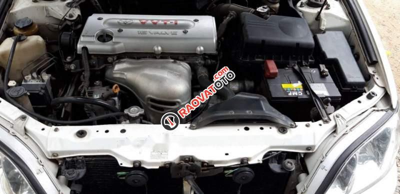 Bán Toyota Camry 2.4 năm 2003, màu trắng số sàn, 350tr-0
