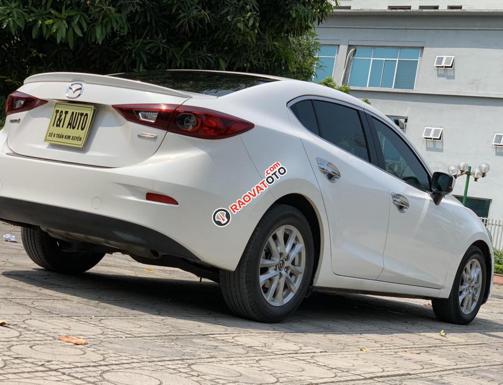 Bán ô tô Mazda 3 sản xuất 2017 màu trắng, giá tốt-3