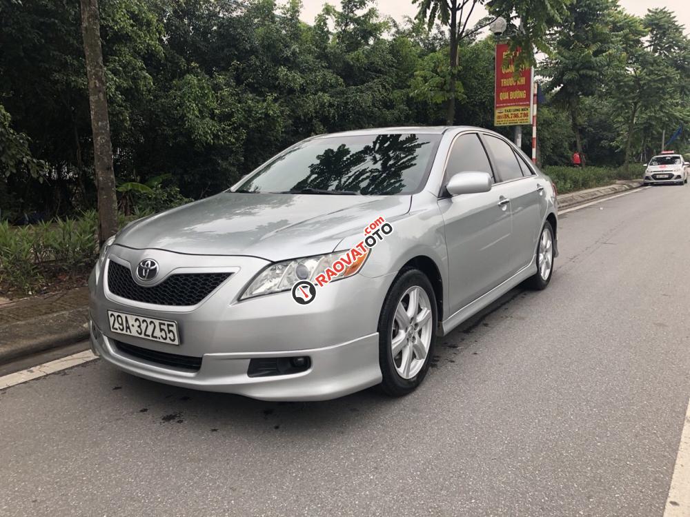 Cần bán xe Toyota Camry SE sản xuất năm 2008, màu bạc, xe nhập Mỹ cực đẹp, giá tốt-1