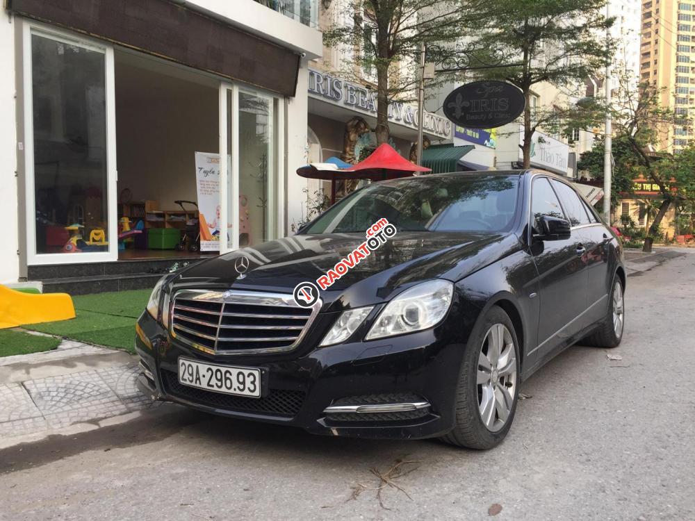Bán xe Mercedes E250 model 2011 màu đen-3