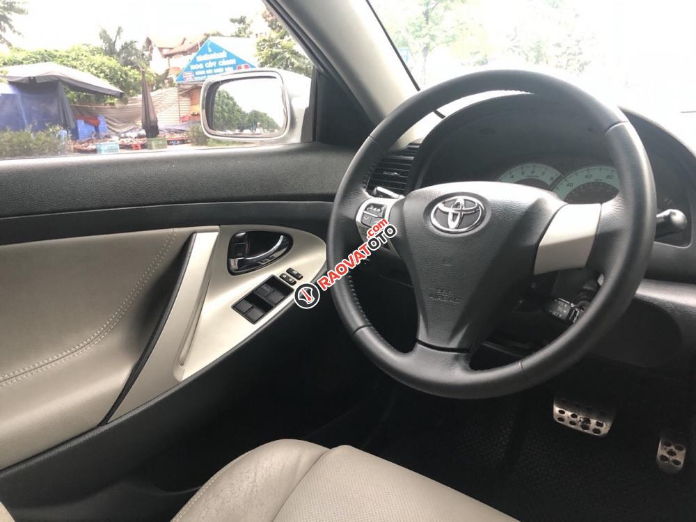 Cần bán xe Toyota Camry SE sản xuất năm 2008, màu bạc, xe nhập Mỹ cực đẹp, giá tốt-8