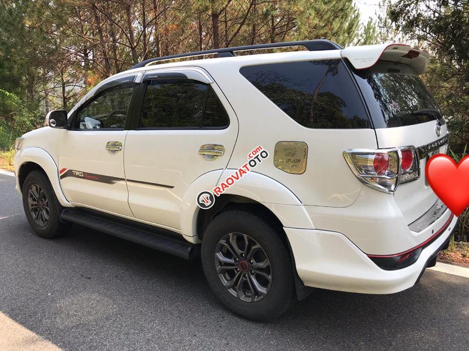 Bán xe Fortuner TRD 2014 số tự động màu trắng-1