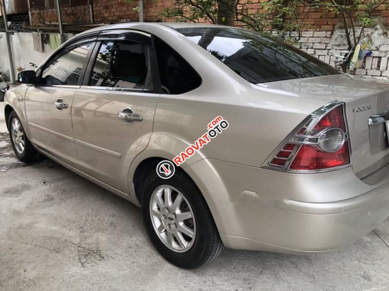 Bán xe Ford Focus 1.8AT 2005, màu bạc, số tự động  -1