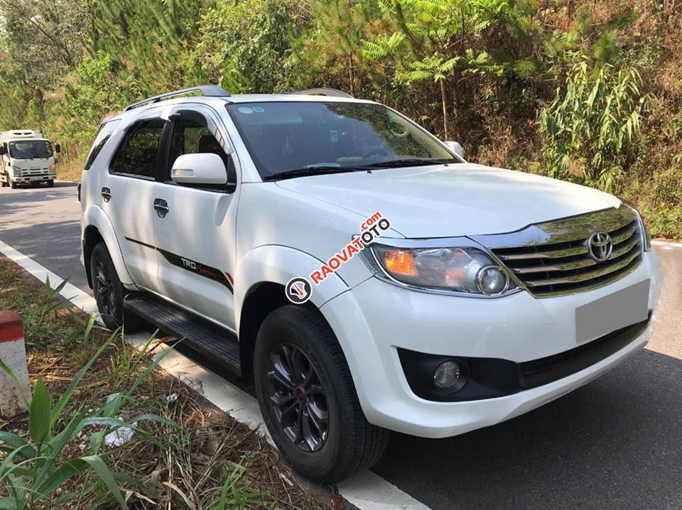 Bán xe Fortuner TRD 2014 số tự động màu trắng-7