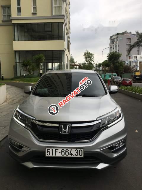 Cần bán lại xe Honda CR V 2.0 đời 2016, màu bạc, xe nhà sử dụng kỹ như mới, 1 đời chủ-2