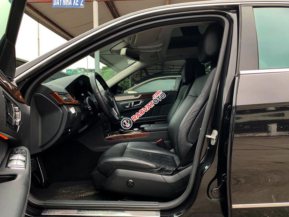 Cần bán xe Mercedes-Benz E300 đời 2009, màu đen xe gia đình, 799tr-5