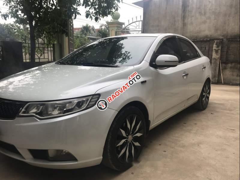 Bán Kia Forte MT 2011, màu trắng, xe nhập chính chủ biển Hà Nội nữ đi-1