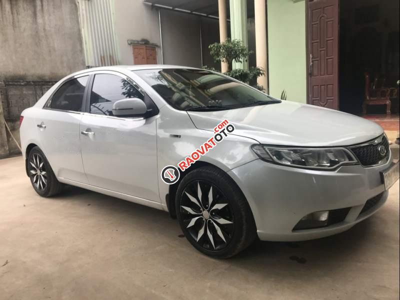 Bán Kia Forte MT 2011, màu trắng, xe nhập chính chủ biển Hà Nội nữ đi-0
