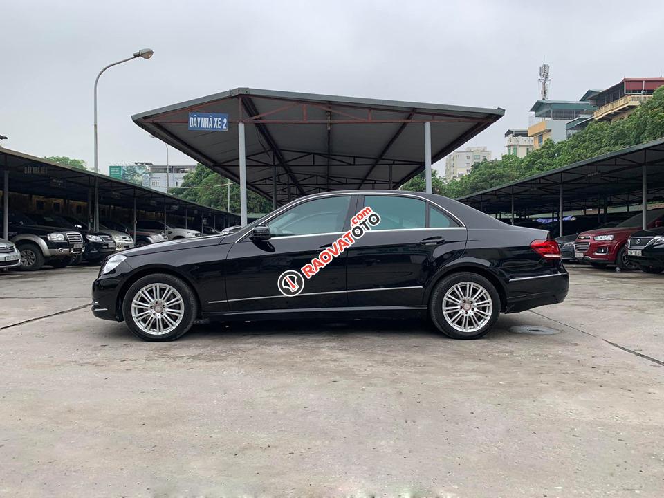 Cần bán xe Mercedes-Benz E300 đời 2009, màu đen xe gia đình, 799tr-7