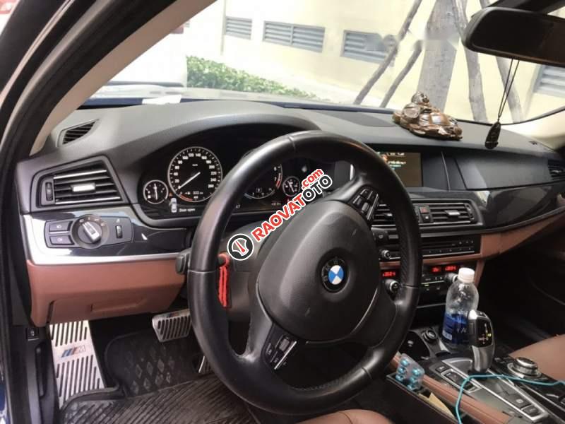 Cần bán xe BMW 5 Series 520i sản xuất năm 2017, xe còn đẹp long lanh-3