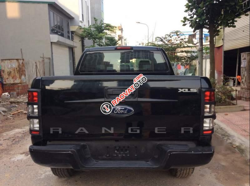 Cần bán gấp Ford Ranger XLS 4x2 AT đời 2017, 600tr-5