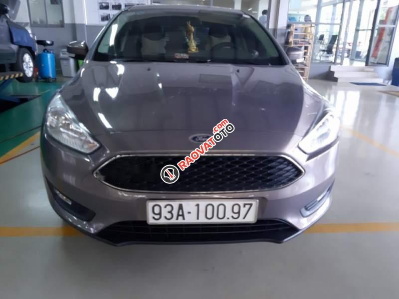 Bán Ford Focus Trend đời 2017, màu xám, xe gia đình -5